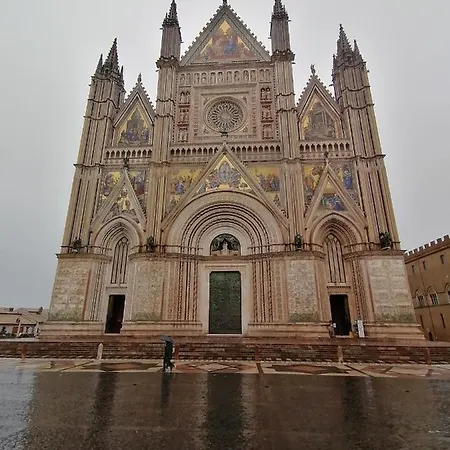 Piccola Sorpresa * Scoppieto